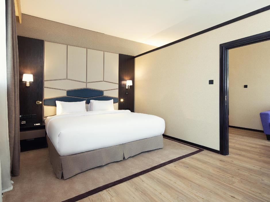Occidental Dubai Production City (Ex. Four Points By Sheraton Production City) 4*