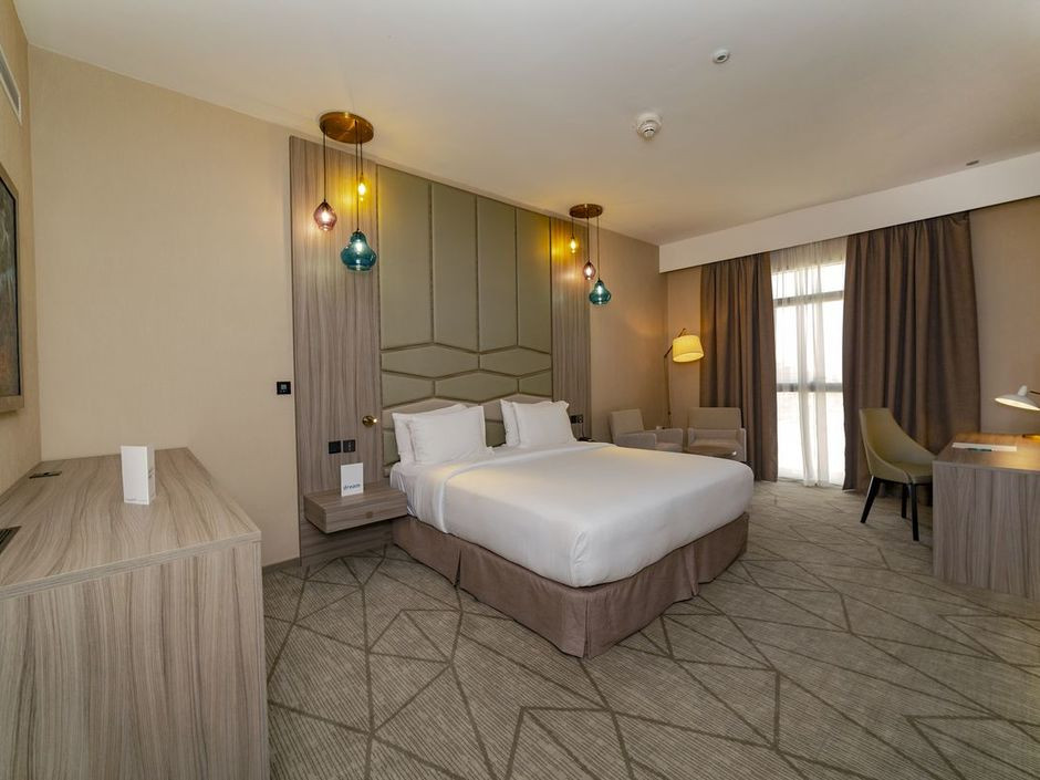 Occidental Dubai Production City (Ex. Four Points By Sheraton Production City) 4*