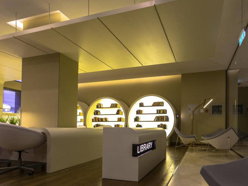 Occidental Dubai Production City (Ex. Four Points By Sheraton Production City) 4*