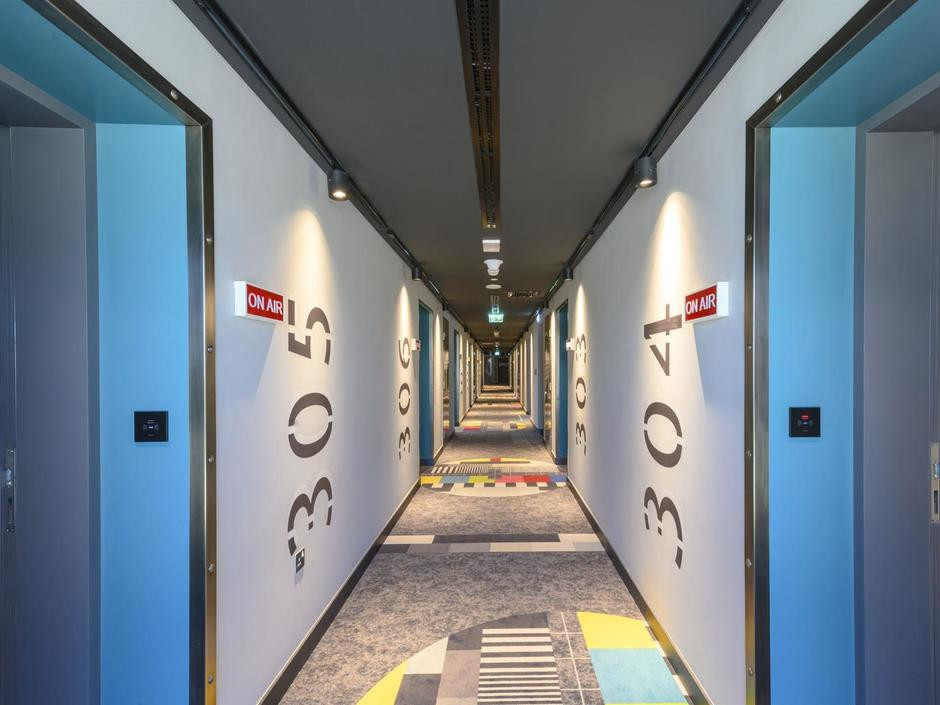 Studio One Hotel 4*