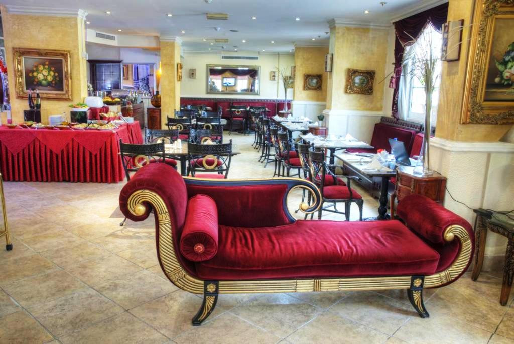 Al Maha Regency Suites 3*