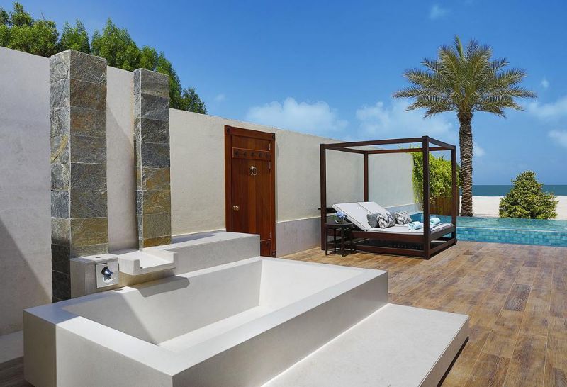 The Ritz-carlton Al Hamra Beach (Ex. Banyan Tree) 5*