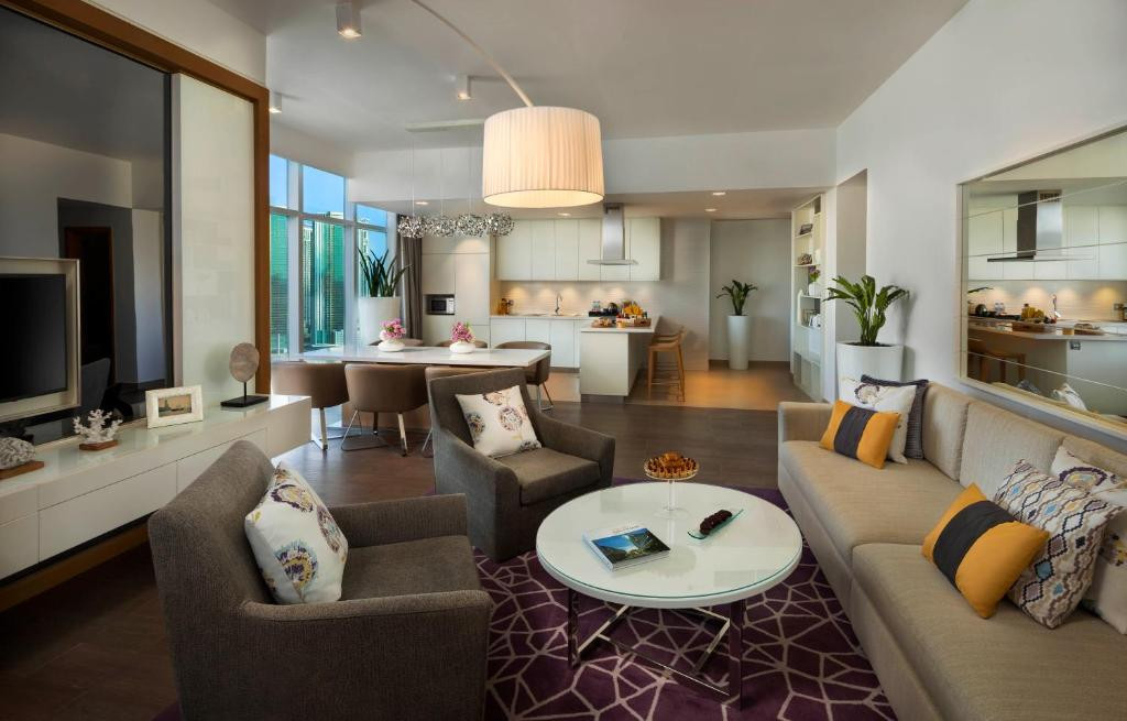 Beach Rotana Residences 5*