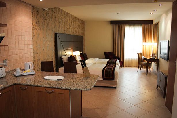 Al Manar Grand Hotel Apartment (Ex. Belvedere Court Apartments) 3*
