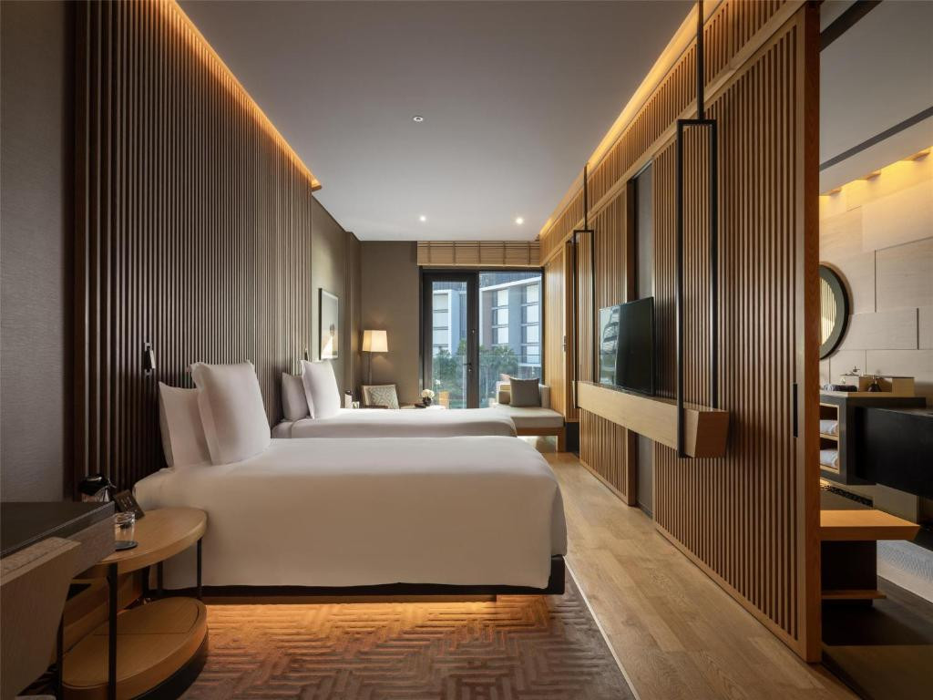 Banyan Tree Dubai (Ex. Caesars Palace Dubai) 5*