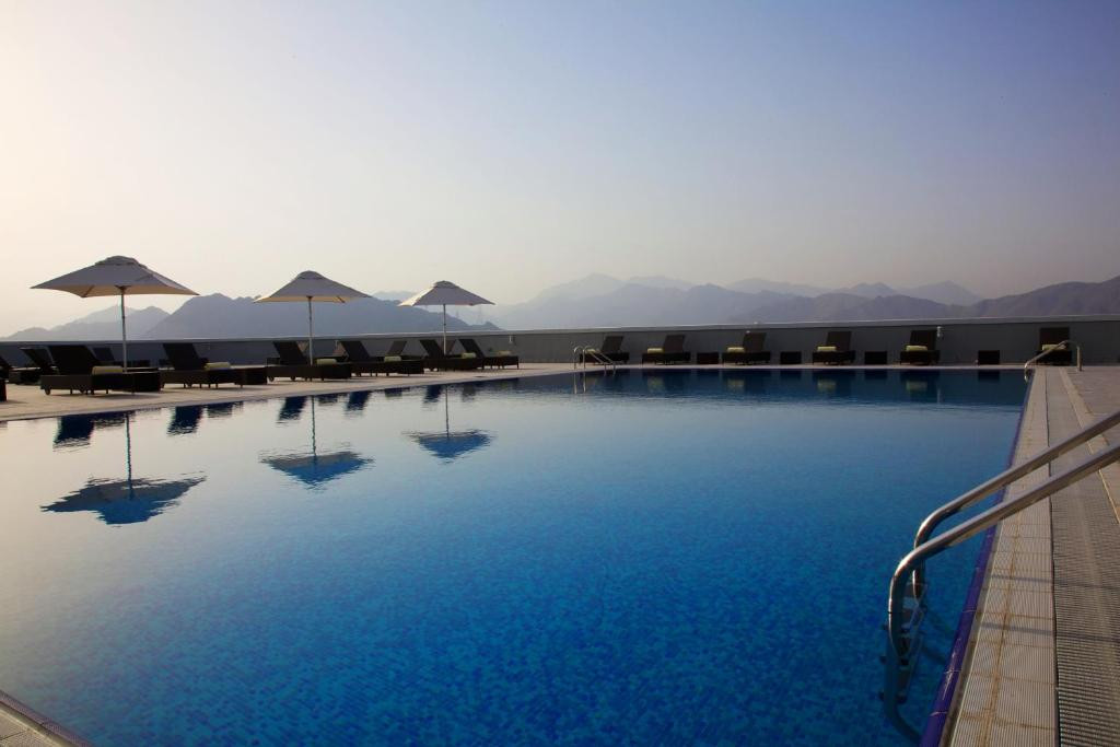 Dancenter Luxe (Ex. Concorde Fujairah) 5*
