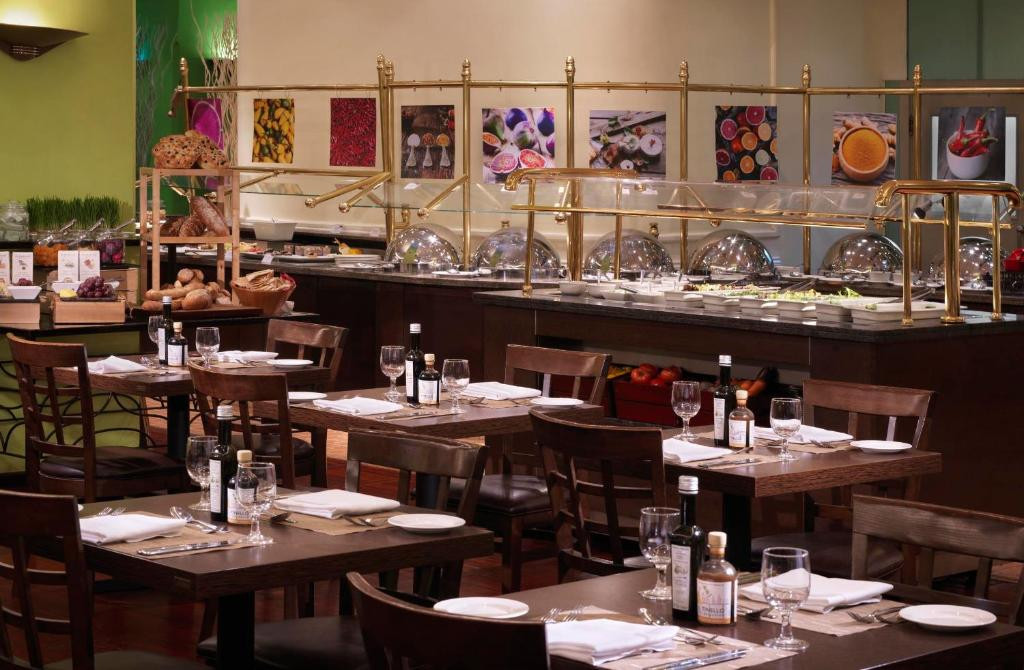 Millennium Plaza Downtown (Ex. Crowne Plaza Dubai Sheikh Zayed Road) 5*