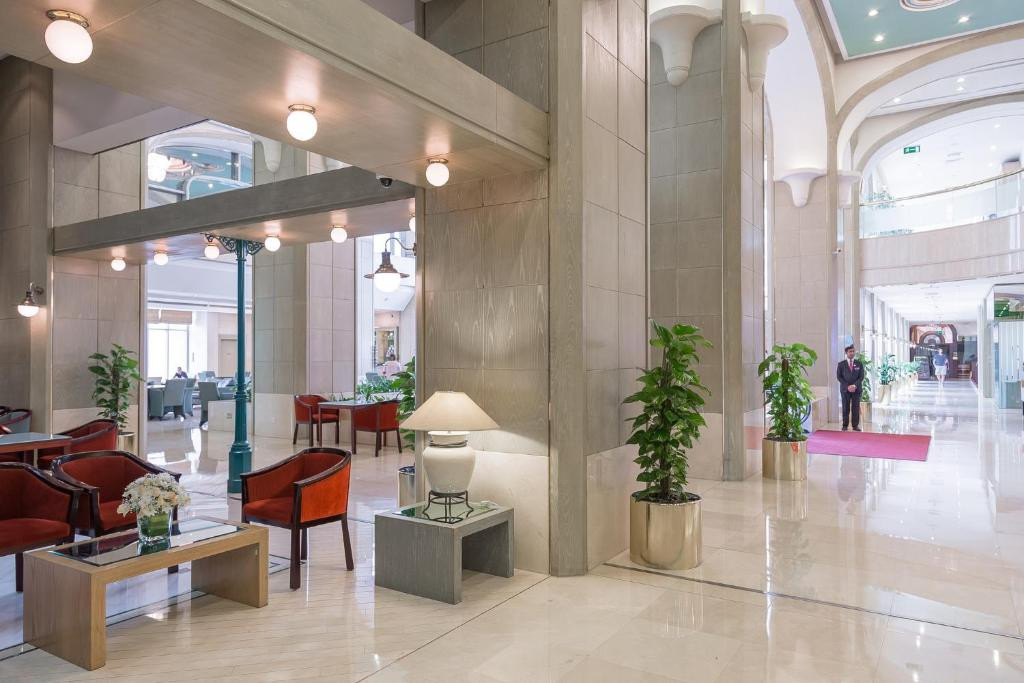 Millennium Plaza Downtown (Ex. Crowne Plaza Dubai Sheikh Zayed Road) 5*
