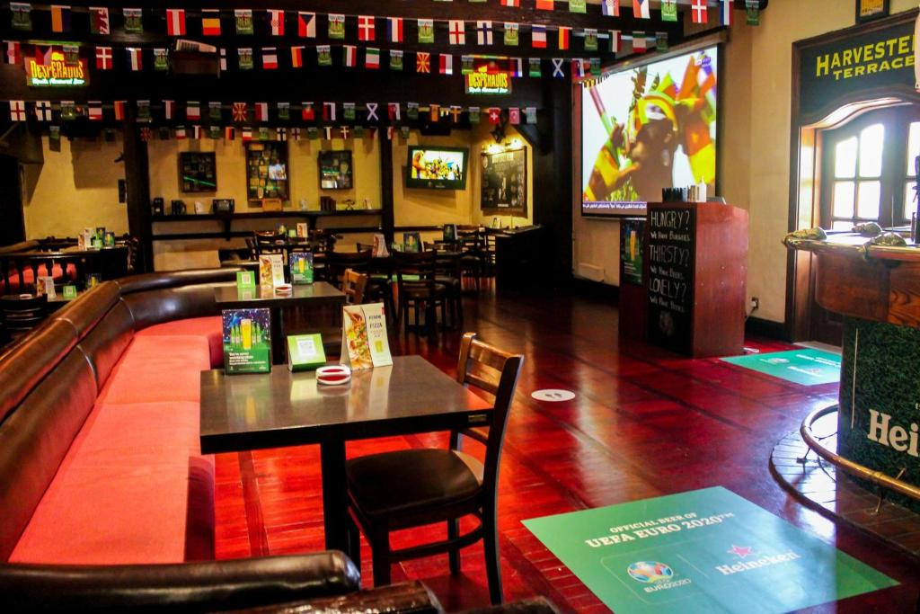 Millennium Plaza Downtown (Ex. Crowne Plaza Dubai Sheikh Zayed Road) 5*