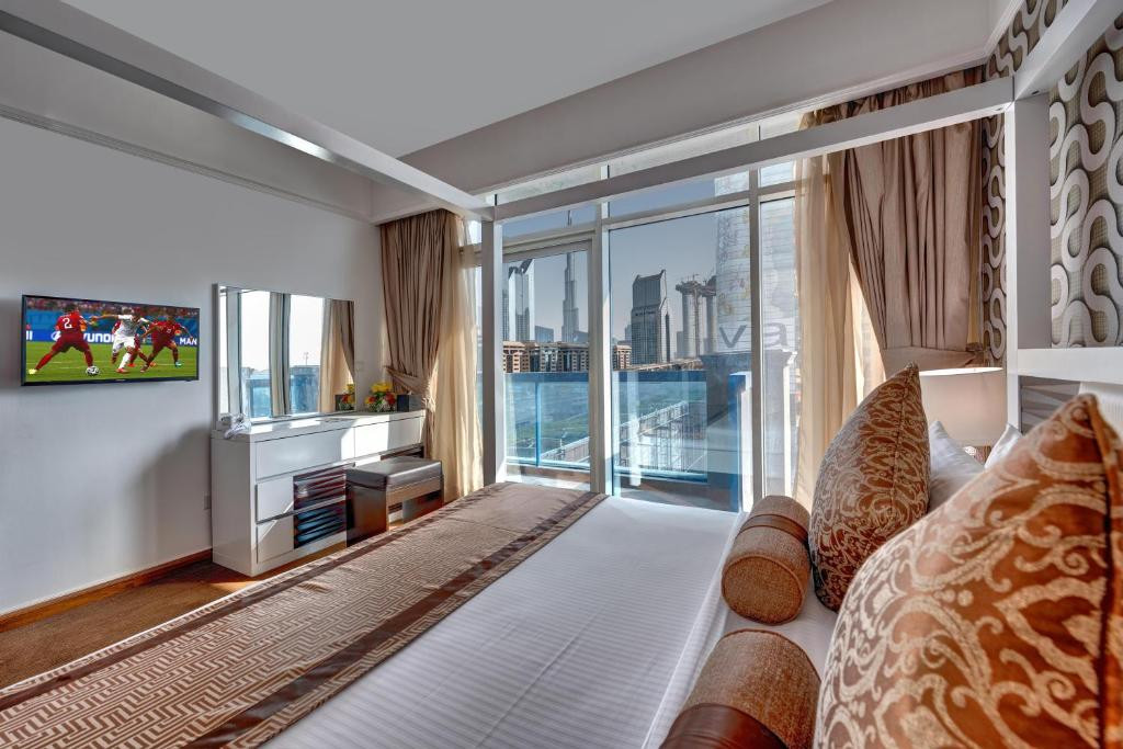 Emirates Grand Hotel 4*