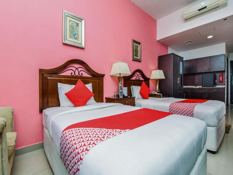Empire Hotel Apartment 3*