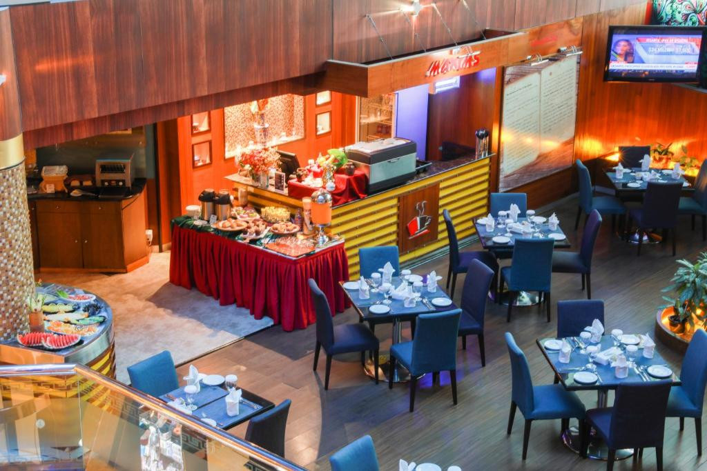 Fortune Grand Hotel 4*