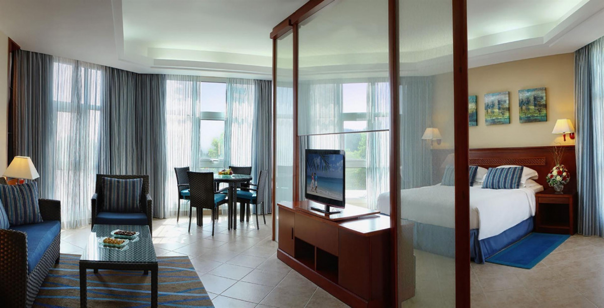 Fujairah Rotana Resort & Spa Al Aqah Beach 5*