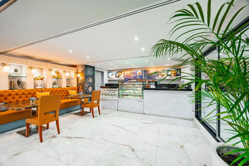 Golden Sands 3 Hotel Apartments 3*