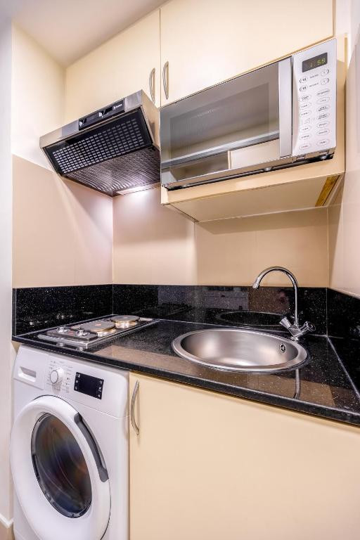 Golden Sands 3 Hotel Apartments 3*