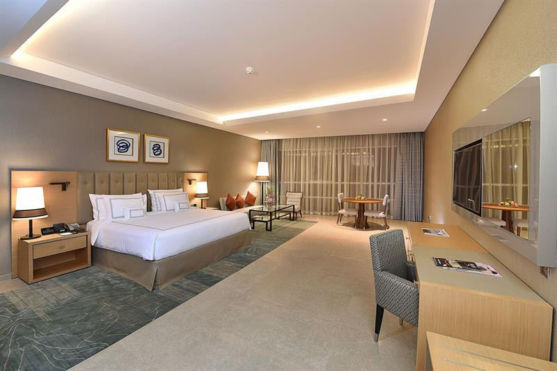 Grand Cosmopolitan Hotel 5*