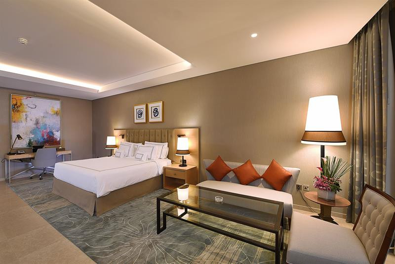 Grand Cosmopolitan Hotel 5*