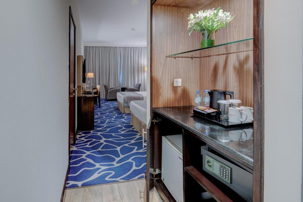Hawthorn Suites By Wyndham 4*