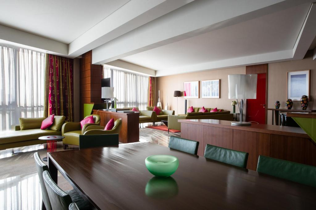 Jumeirah Creekside 5*
