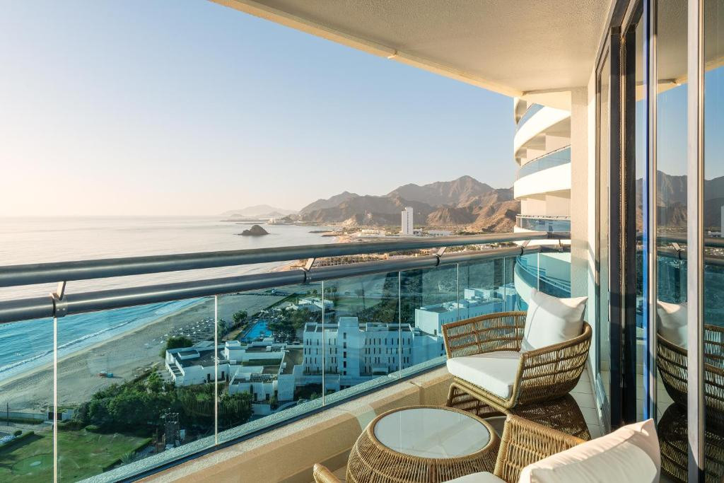 Le Meridien Al Aqah Beach Resort 5*