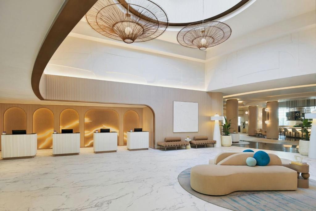 Le Meridien Al Aqah Beach Resort 5*