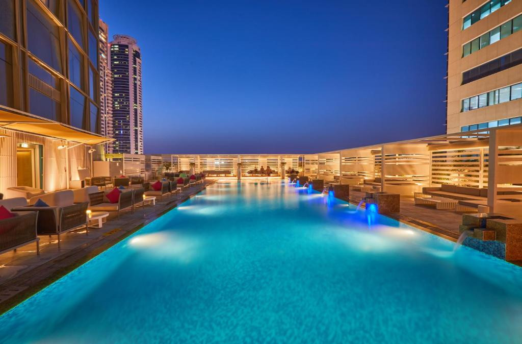 Media One Hotel 4*