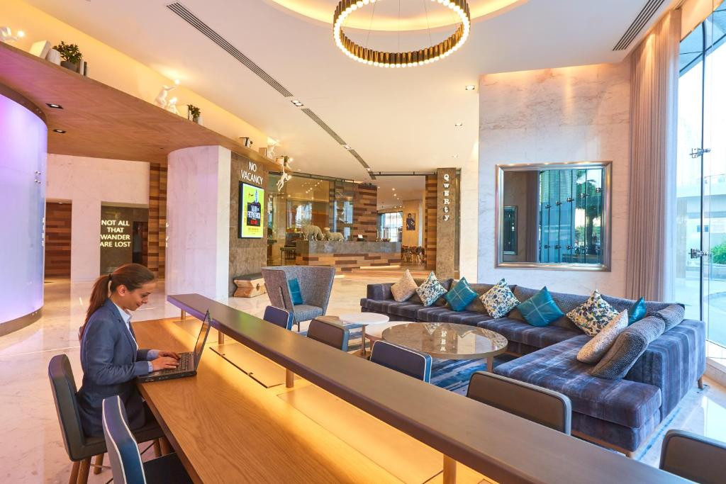 Media One Hotel 4*