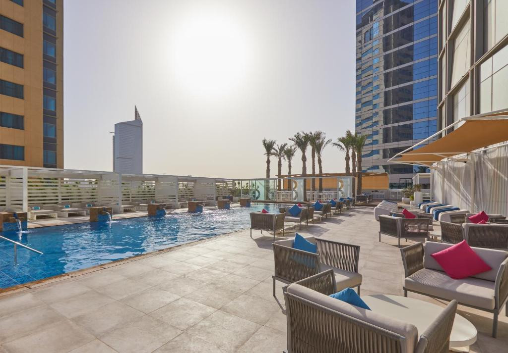 Media One Hotel 4*