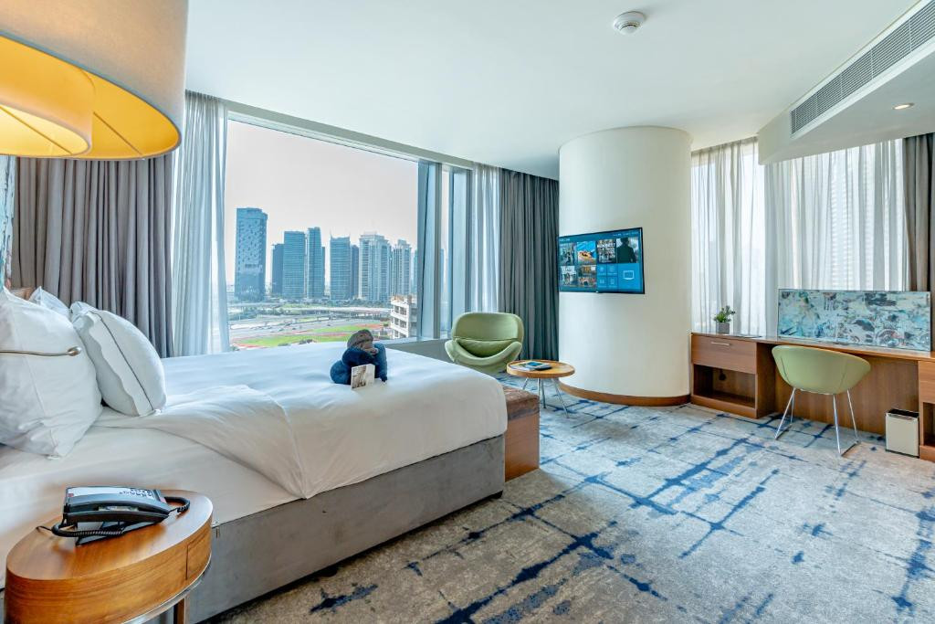 Media One Hotel 4*