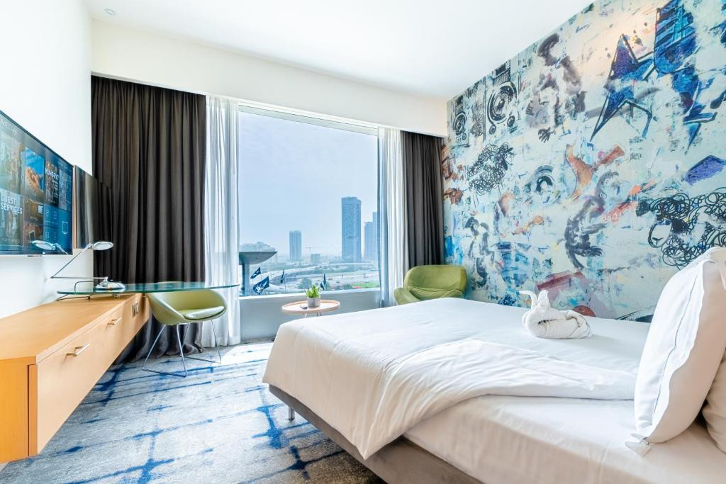 Media One Hotel 4*