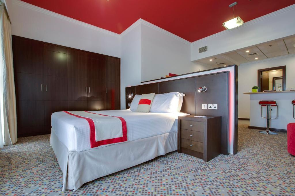 Mena Aparthotel Albarsha 4*