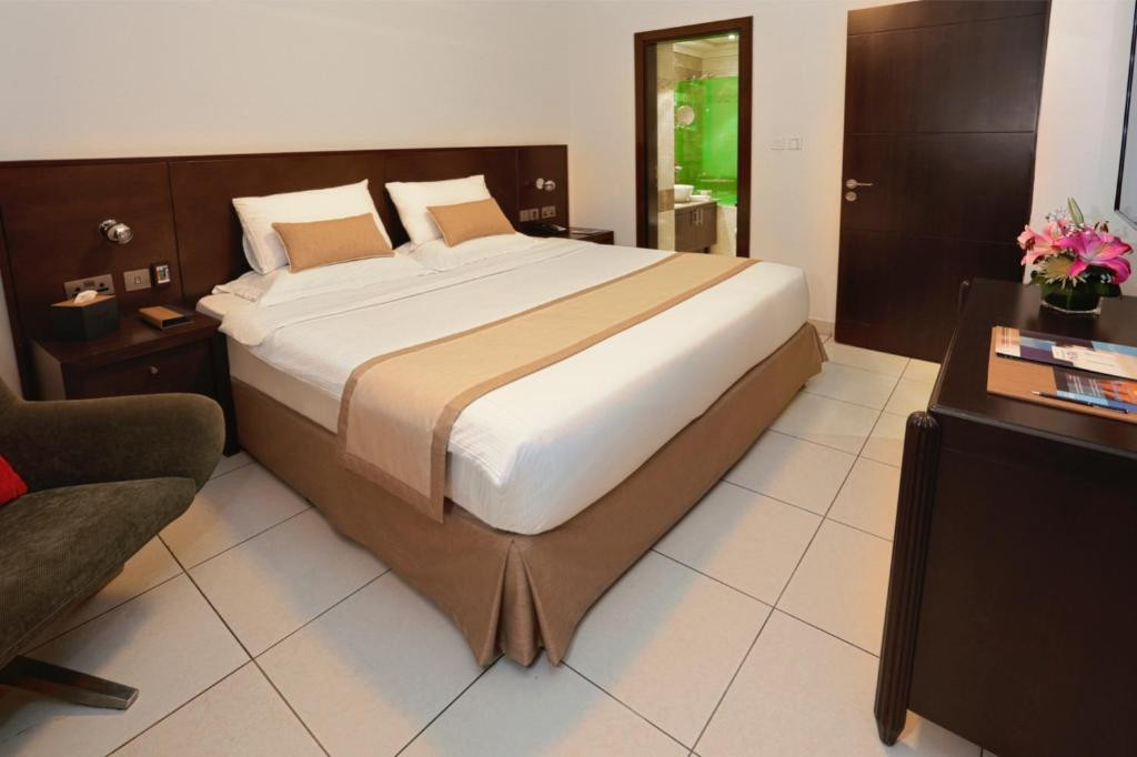 Mena Aparthotel Albarsha 4*