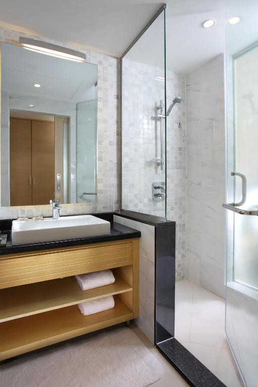Metropolitan Hotel Dubai 4*