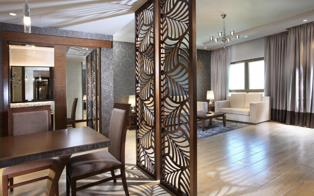 Metropolitan Hotel Dubai 4*