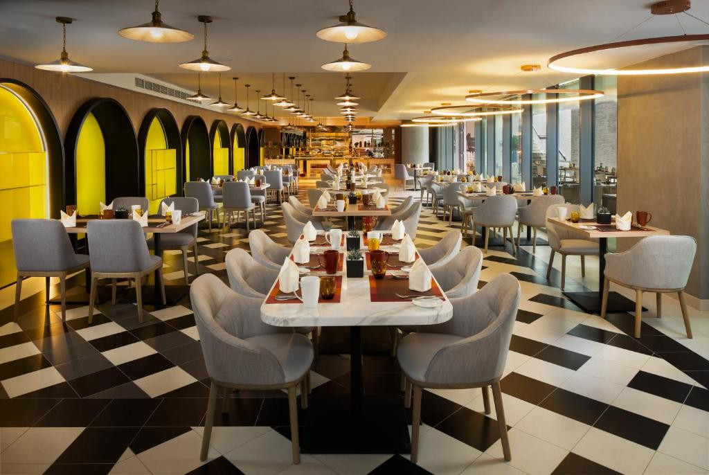 Millennium Atria Business Bay 5*