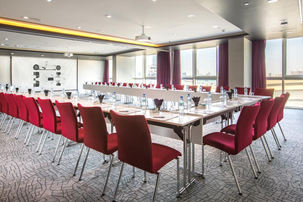 Park Inn By Radisson Dubai Motor City 4*