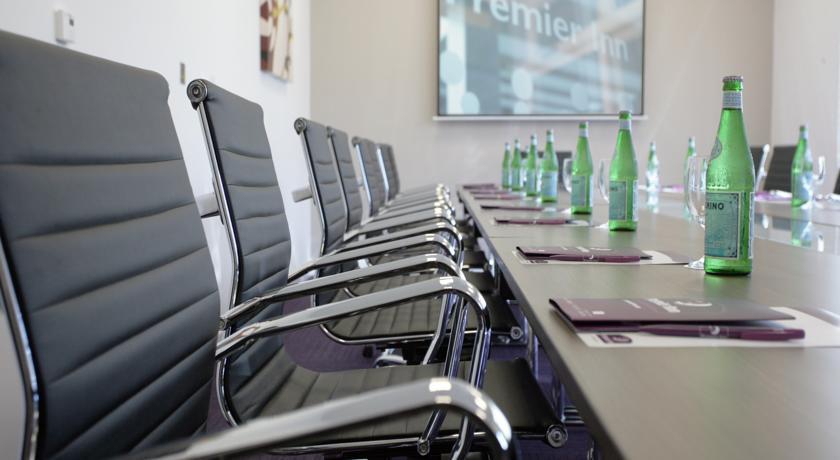 Premier Inn Dubai Silicon Oasis 3*