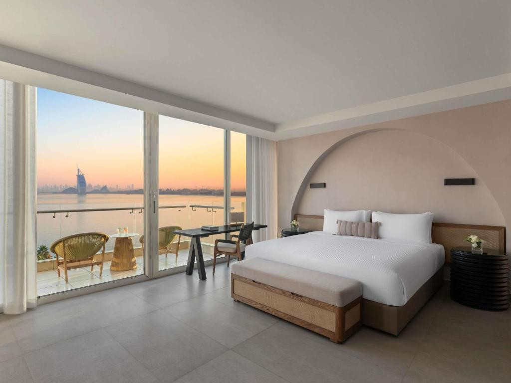 Rixos The Palm Dubai Hotel & Suites 5*
