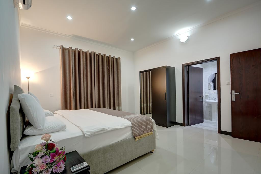 Royal Residence Hotel Al Etihad Road 3*