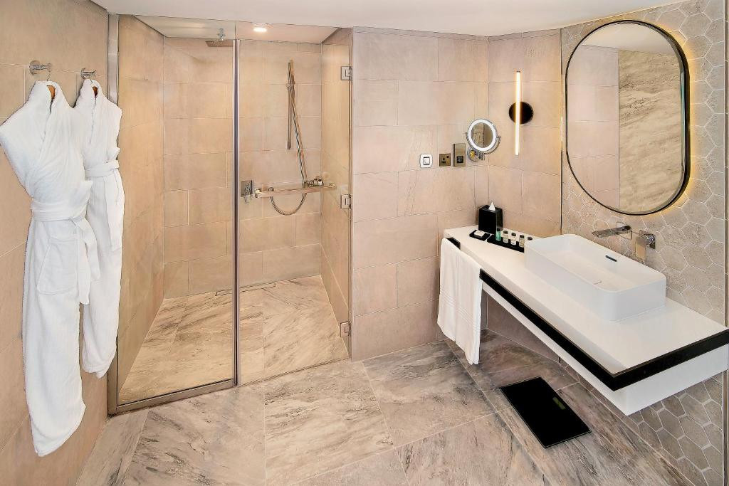 Sheraton Abu Dhabi Hotel & Resort 5*