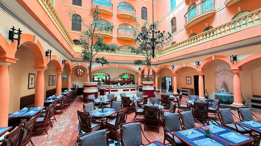 Sunday Suites Excelsior Hotel (Ex. Grand Excelsior Deira) 4*