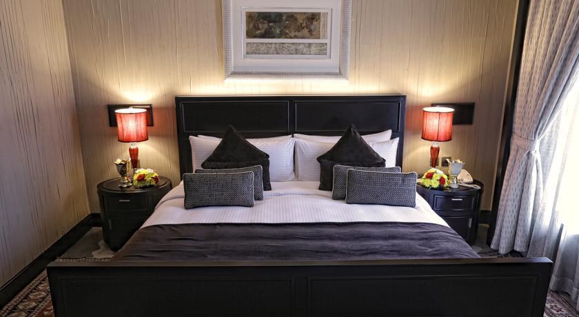 Traders Hotel By Shangri-la 4*
