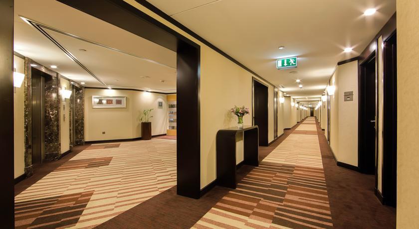 Traders Hotel By Shangri-la 4*