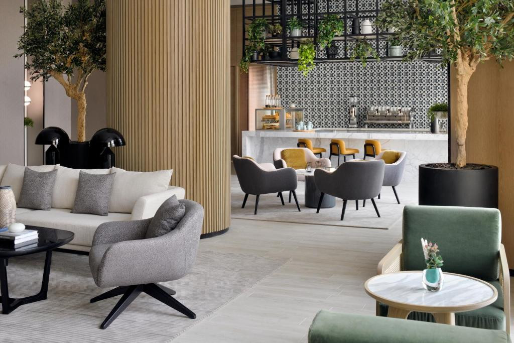 Vida Emirates Hills 4*
