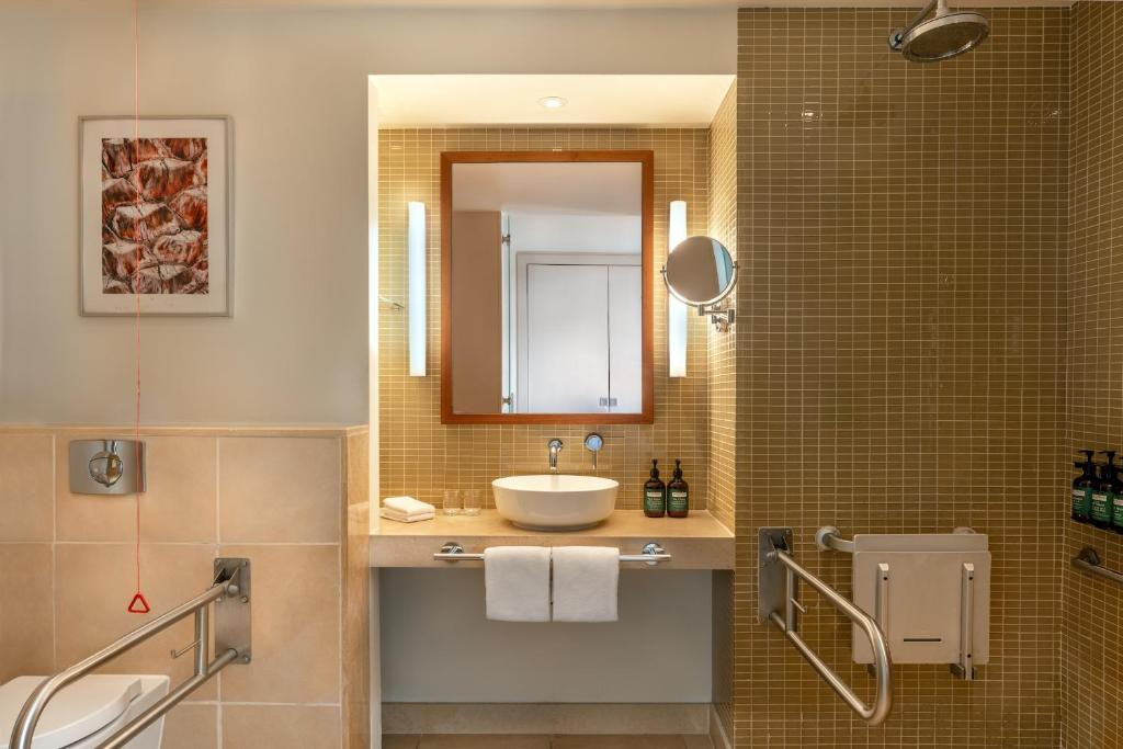 Yas Plaza Marina (Ex. Yas Island Rotana) 4*