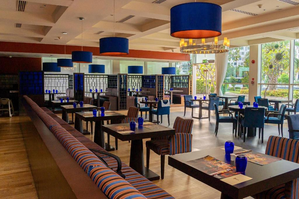 Yas Plaza Marina (Ex. Yas Island Rotana) 4*