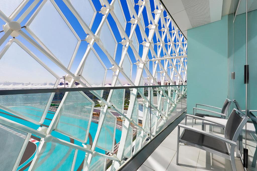 W Abu Dhabi Yas Island (Ex.yas Viceroy Abu Dhabi) 5*
