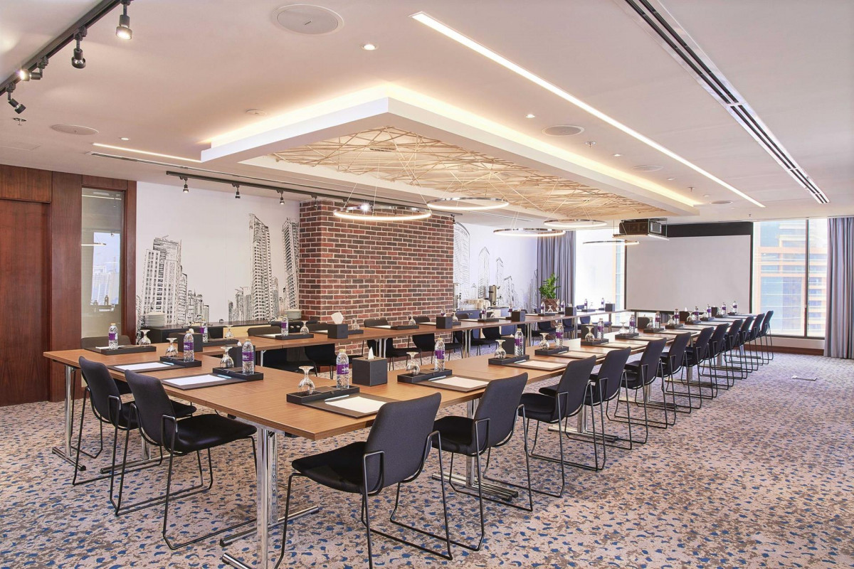 Mercure Dubai Barsha Heights Hotel Suites & Apartments 4*