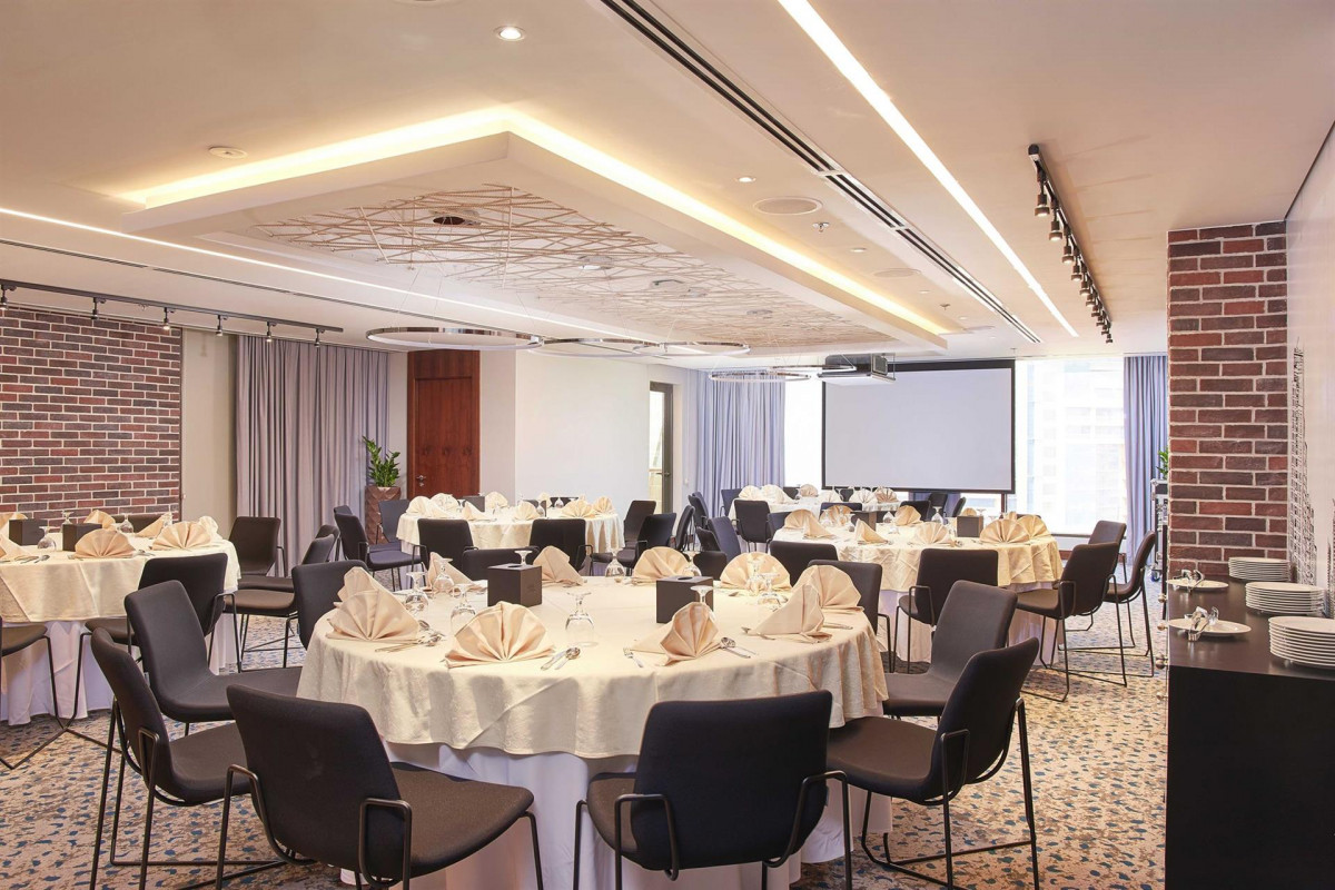 Mercure Dubai Barsha Heights Hotel Suites & Apartments 4*